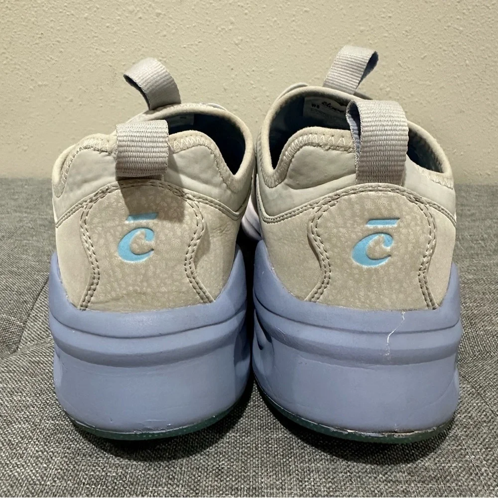 Clove “Grey Matter” Nursing Sneaker